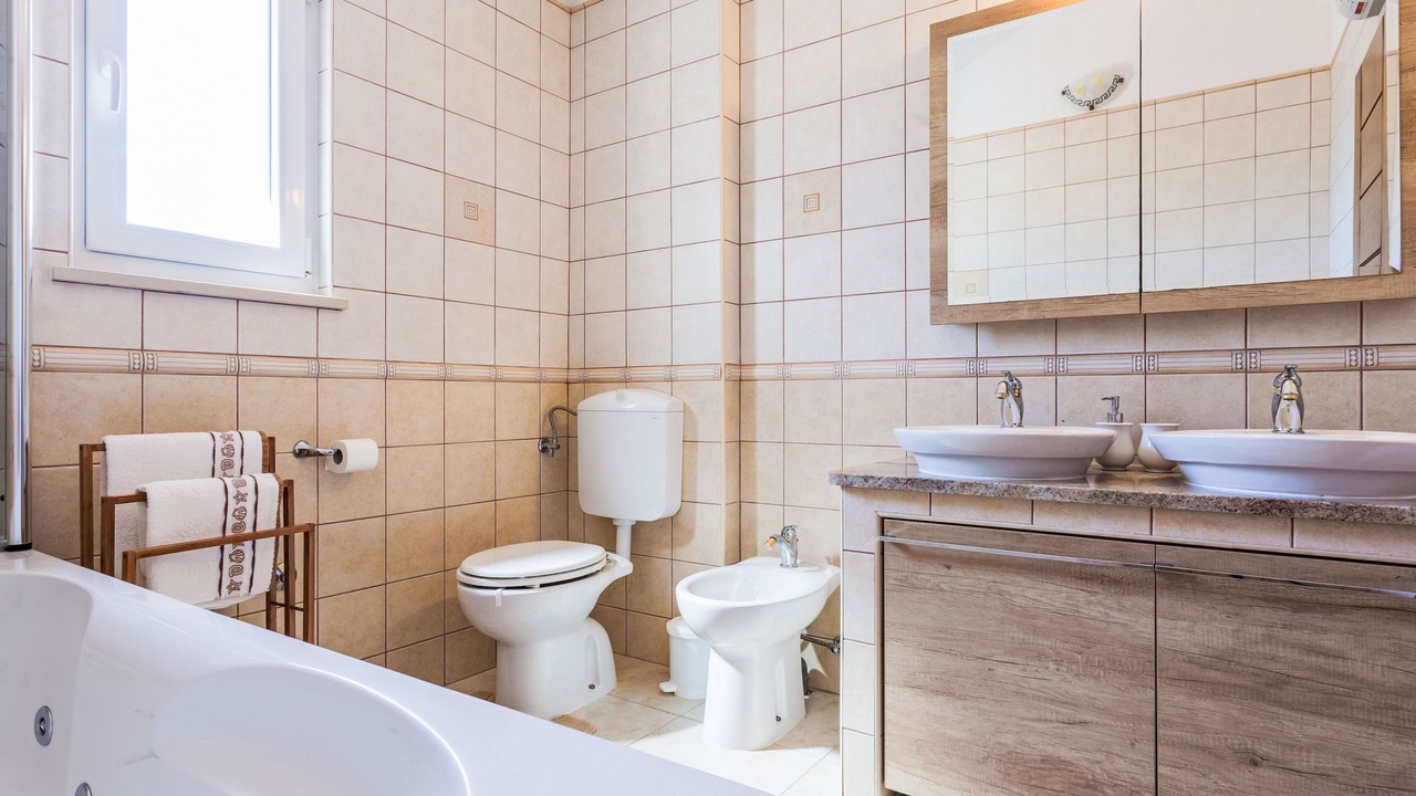 Photo of Bathroom in Prolozac