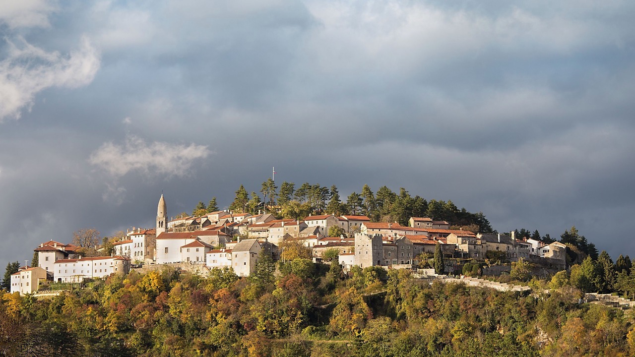 Photo of Others in Stanjel