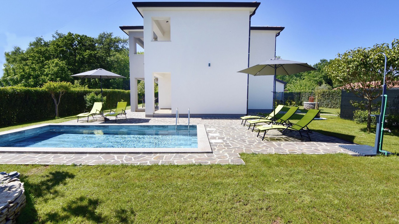 Photo of Outdoor in Seget