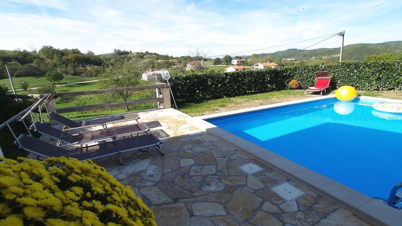 Photo of Outdoor in Gologorica