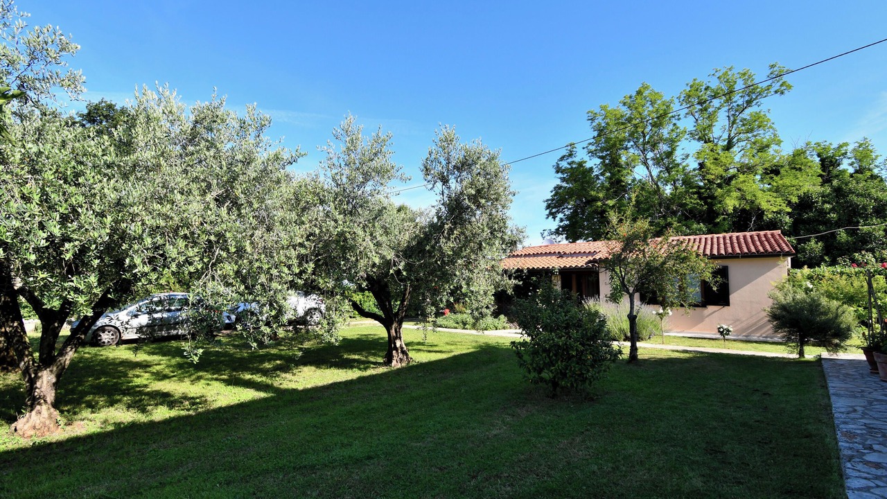 Photo of Outdoor in Radini