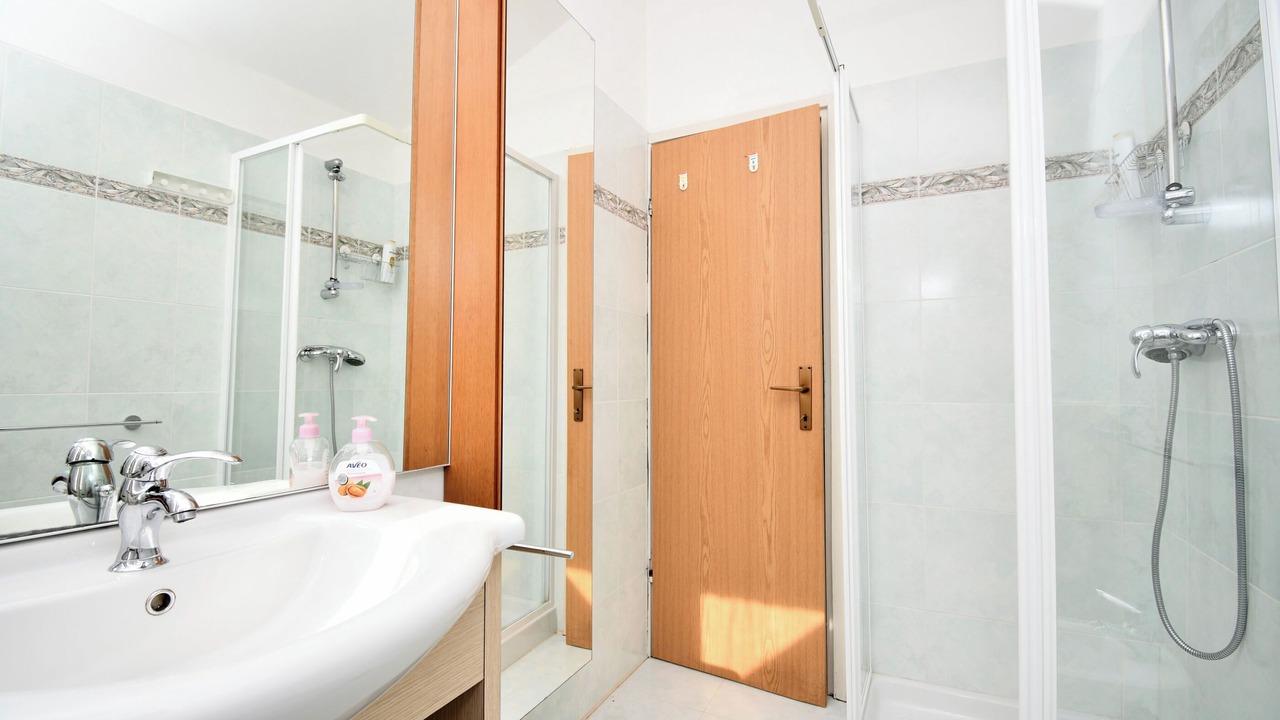 Photo of Bathroom in Radini