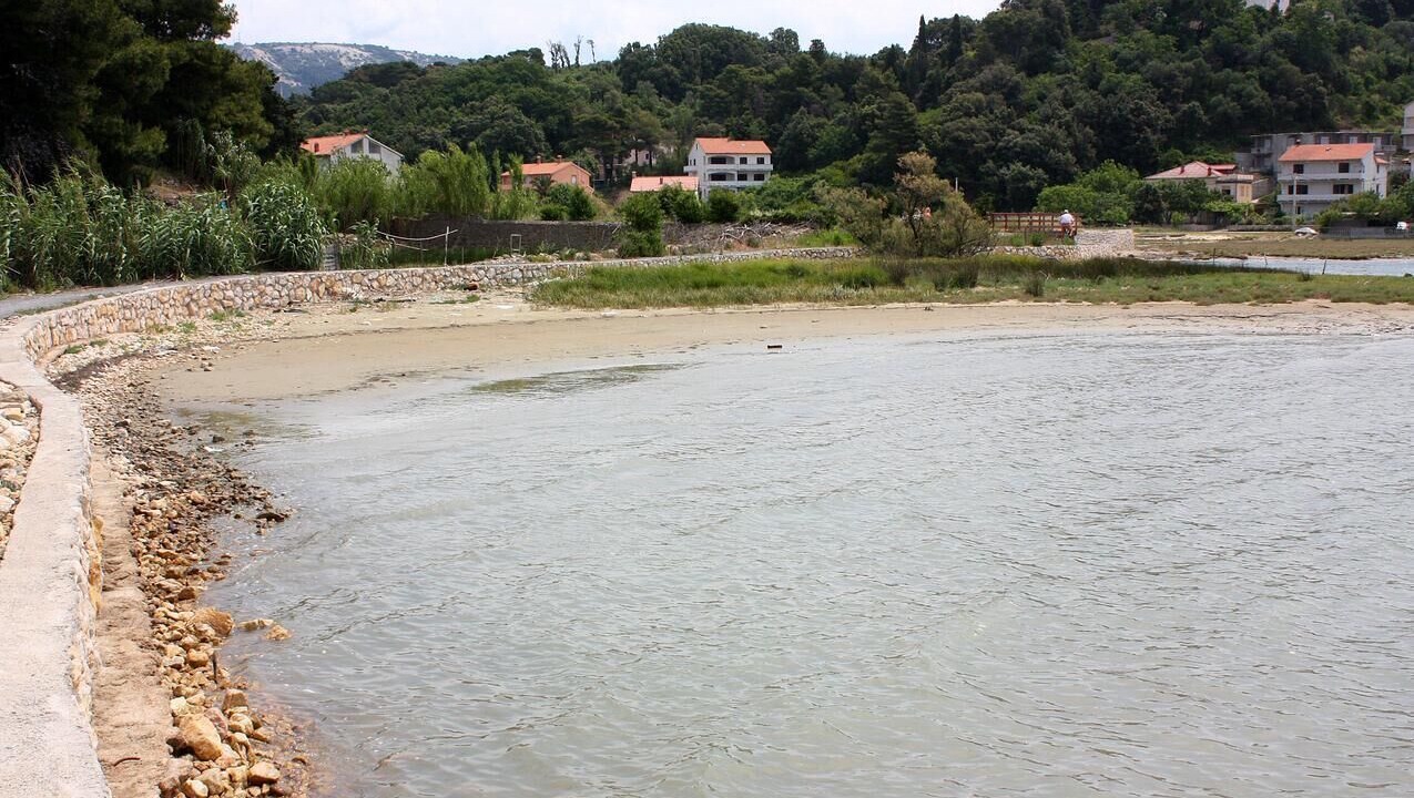 Photo of Others in Mundanije