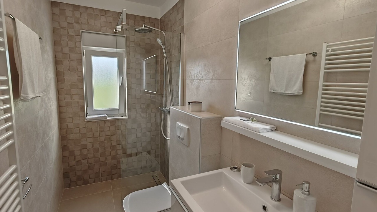 Photo of Bathroom in Dicmo