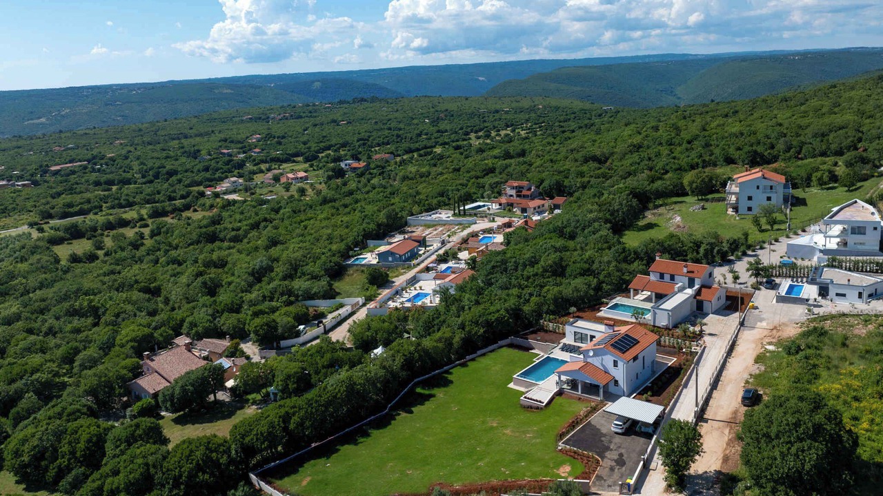 Photo of Outdoor in Brgod