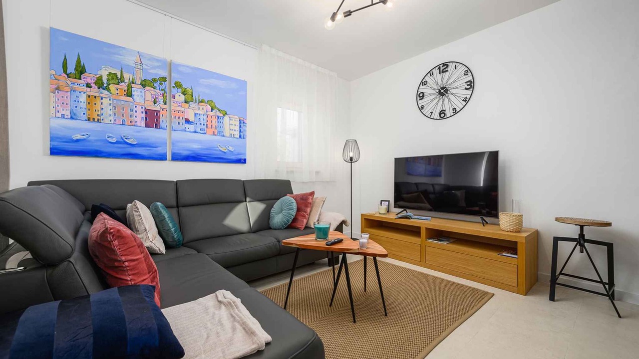 Photo of Livingroom in Tinjan