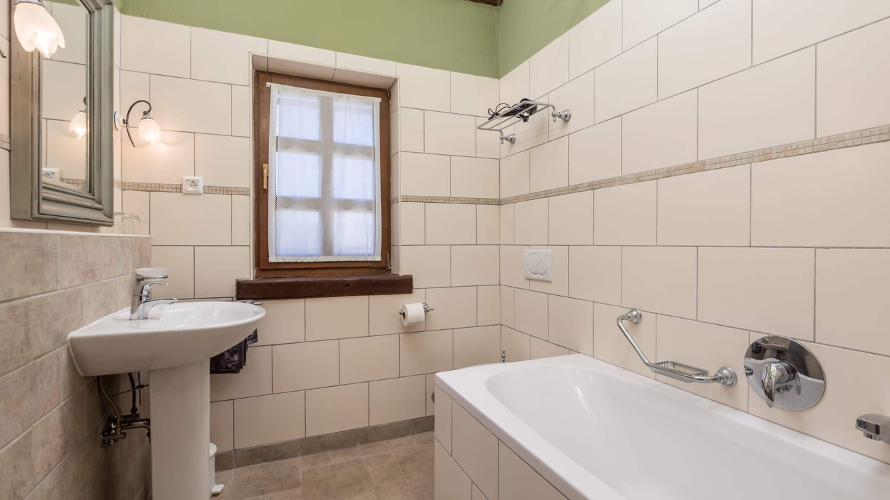 Photo of Bathroom in Fabci
