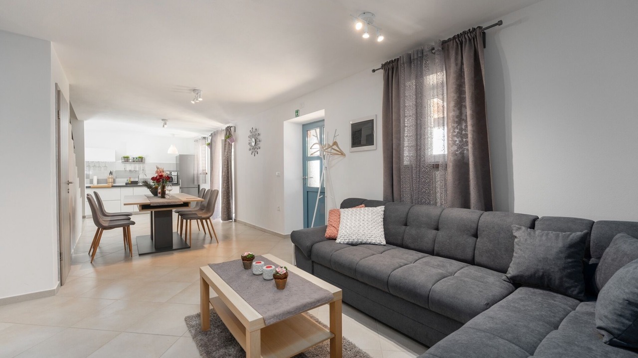 Photo of Livingroom in Cepic