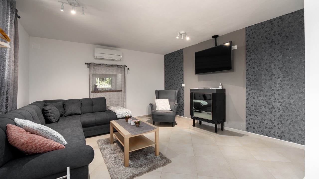 Photo of Livingroom in Cepic