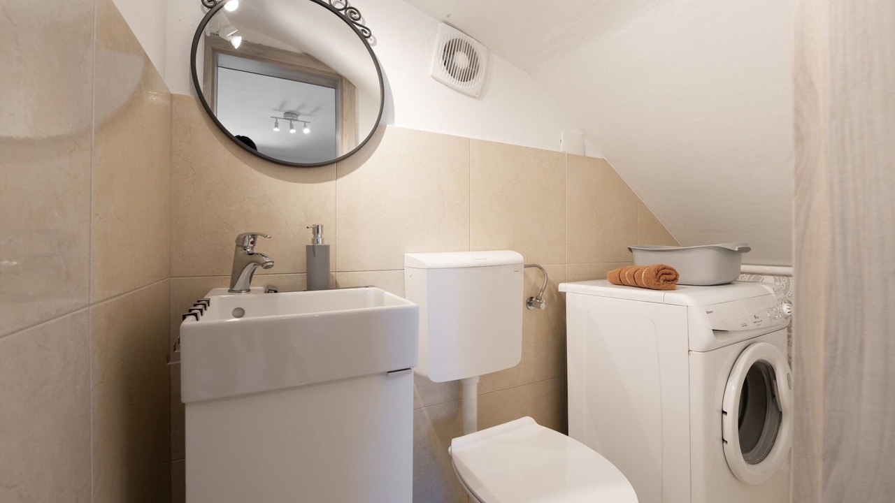 Photo of Bathroom in Cepic