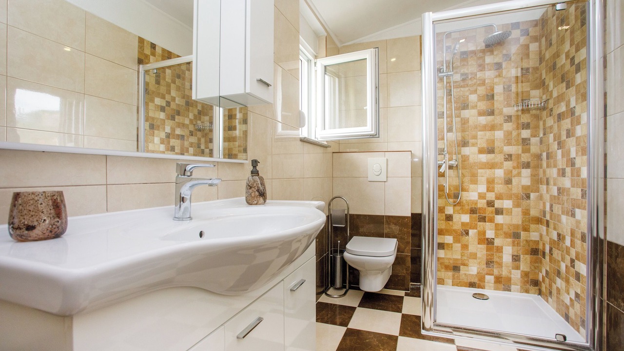 Photo of Bathroom in Srinjine