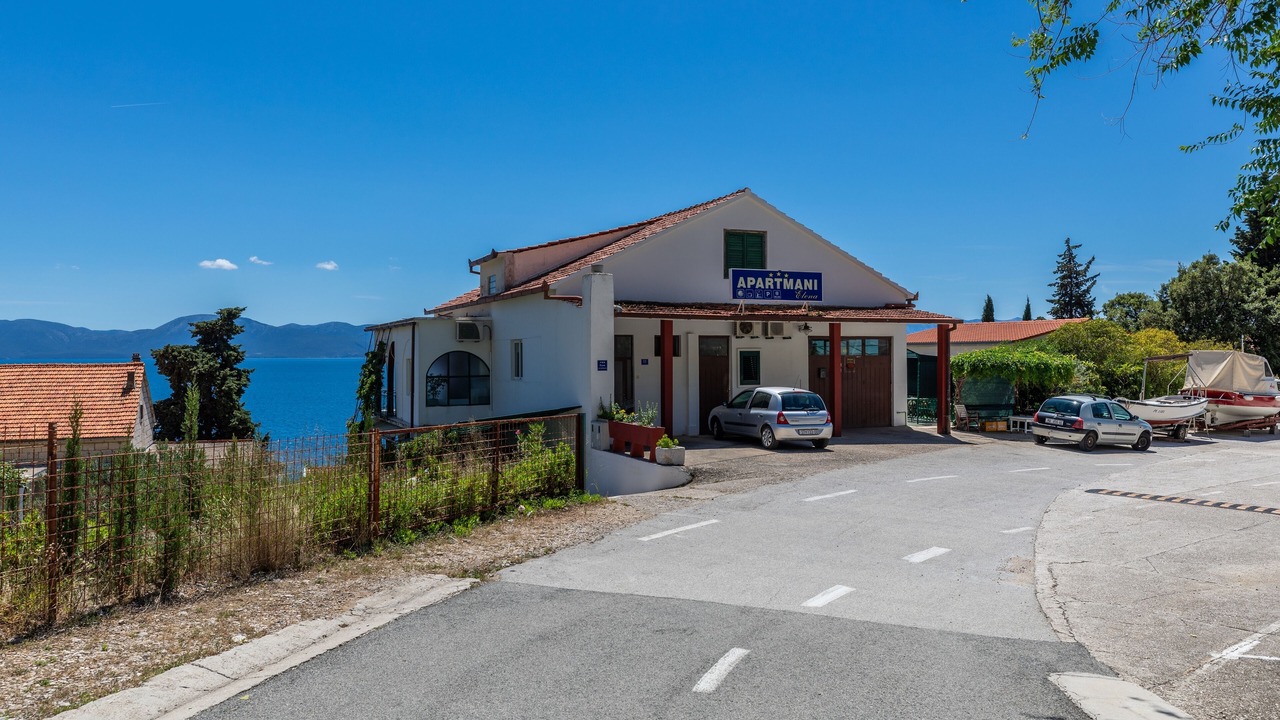 Photo of Outdoor in Brist