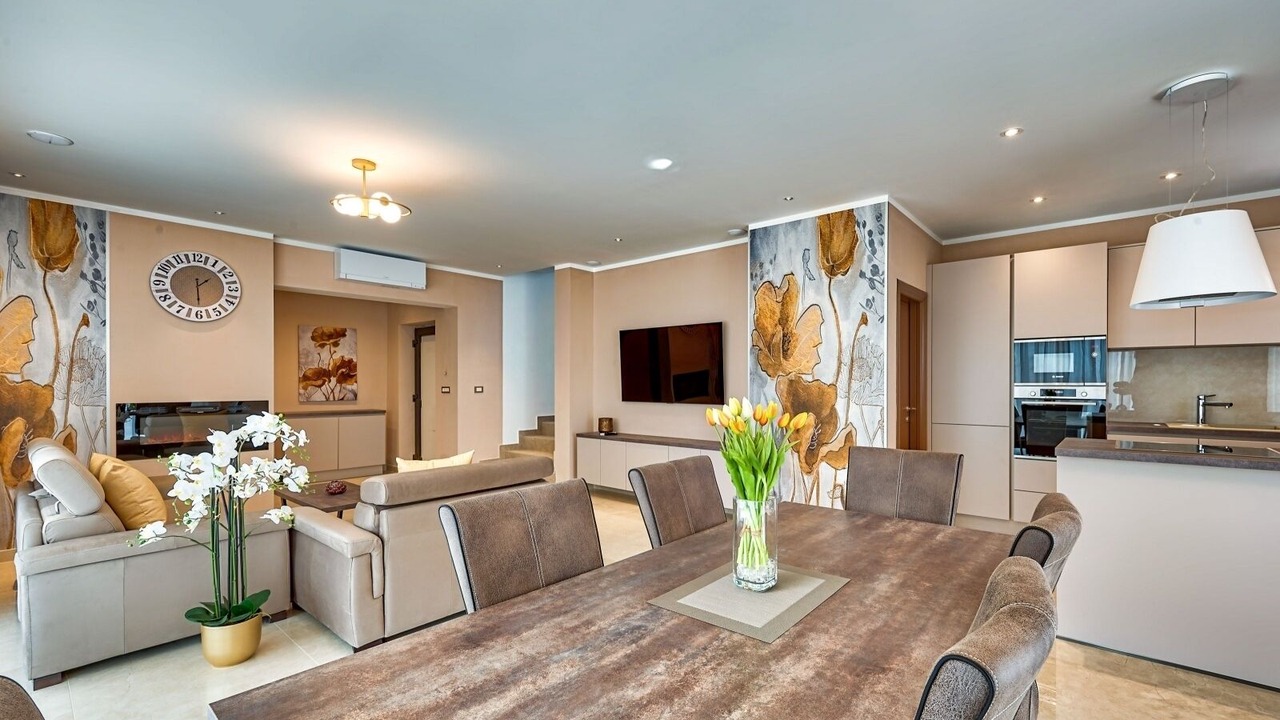 Photo of Livingroom in Brgod
