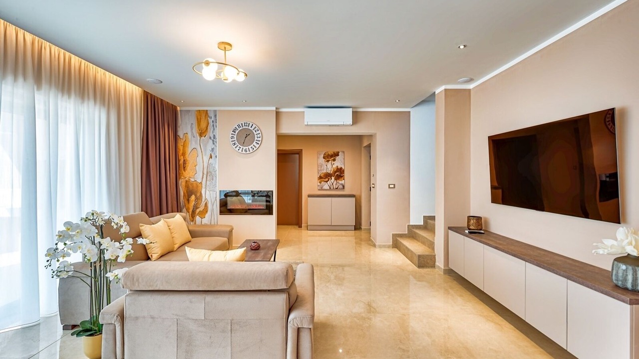 Photo of Livingroom in Brgod