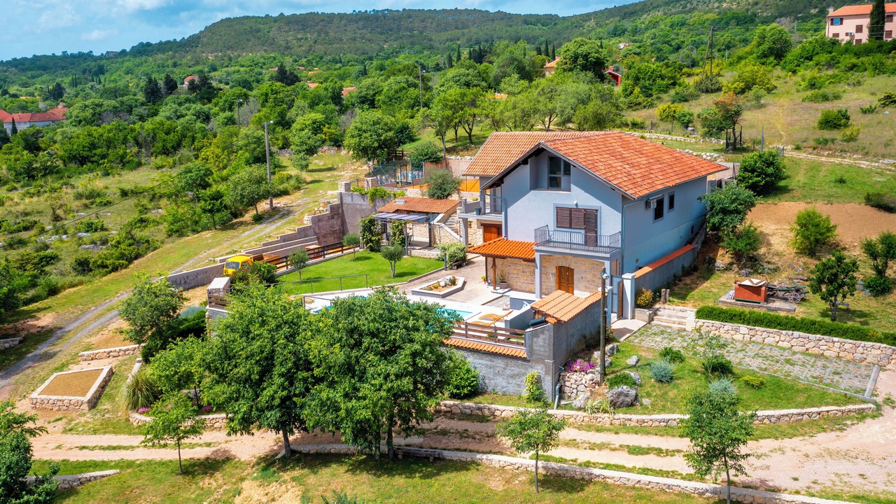 Photo of Outdoor in Drnis