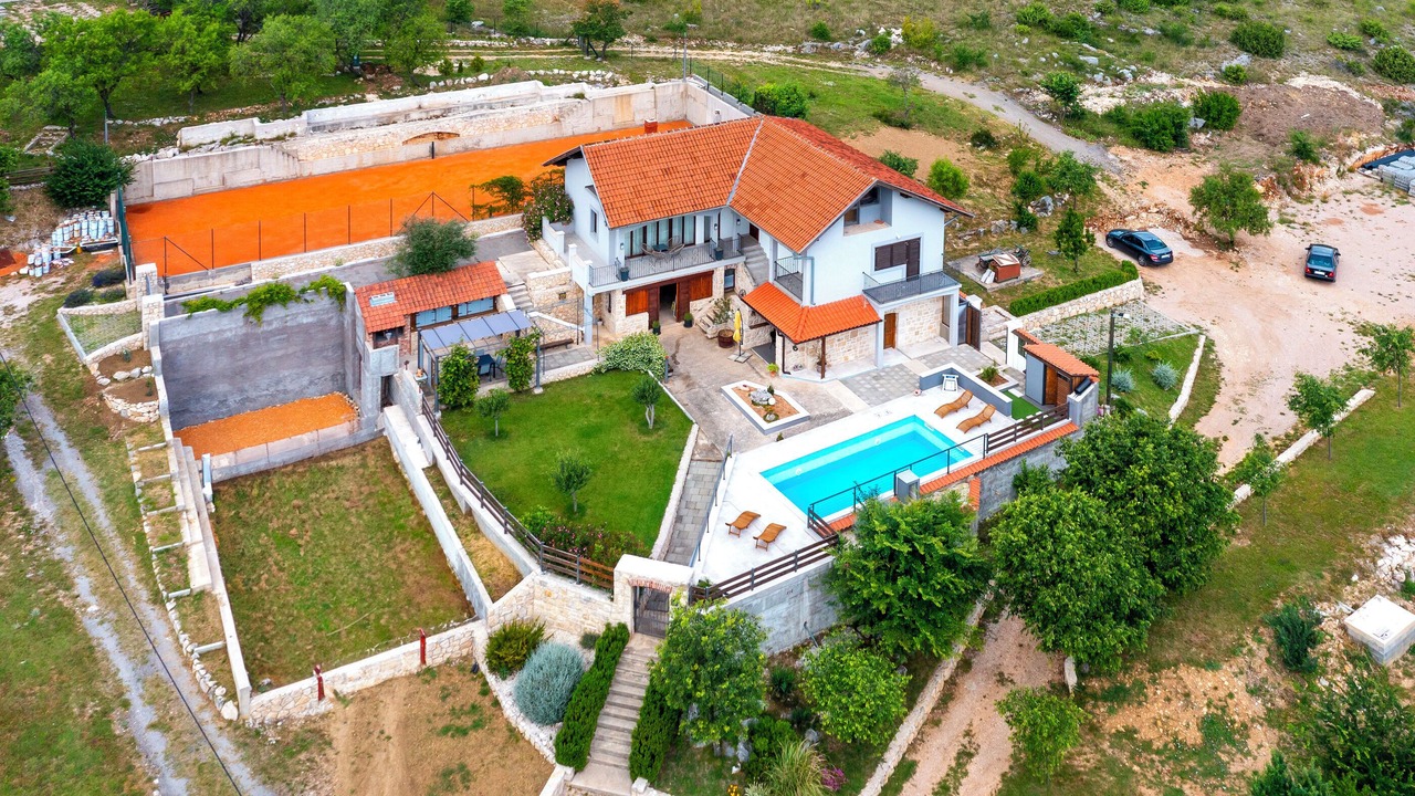 Photo of Outdoor in Drnis