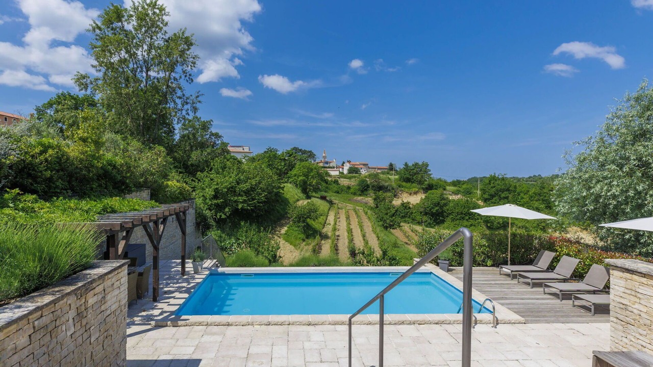 Photo of Outdoor in Momjan