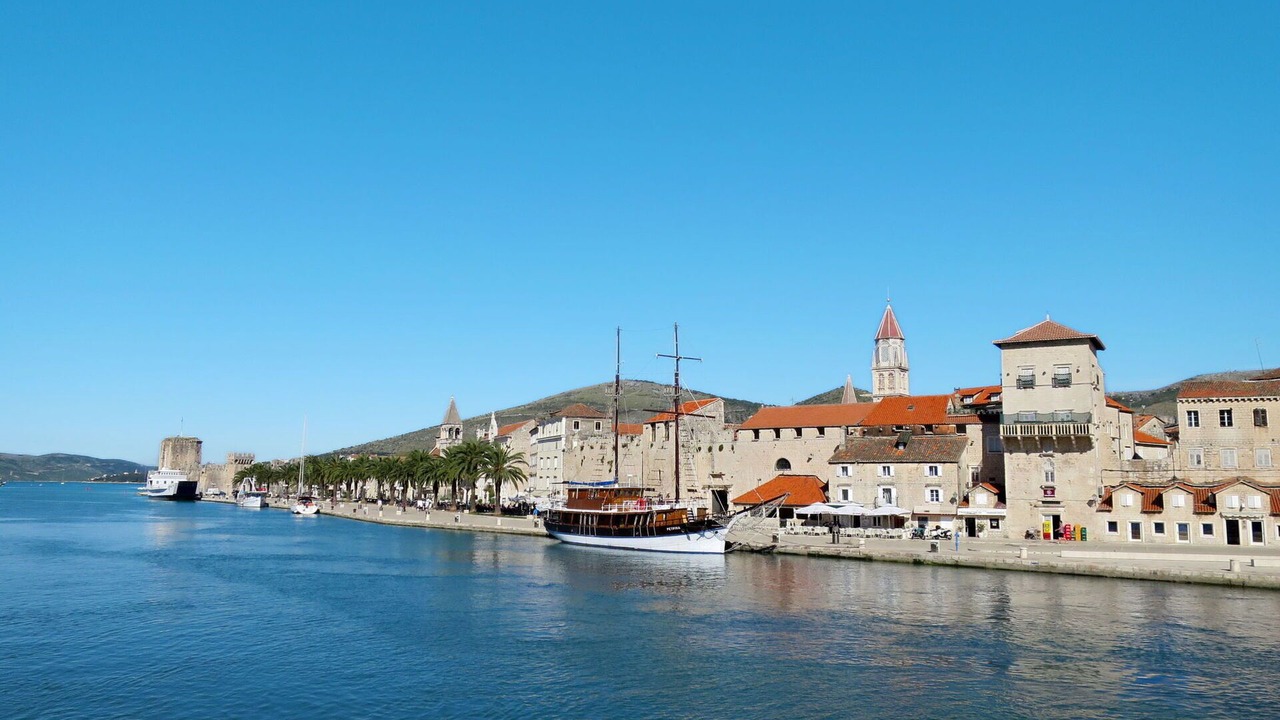 Photo of Others in Labin