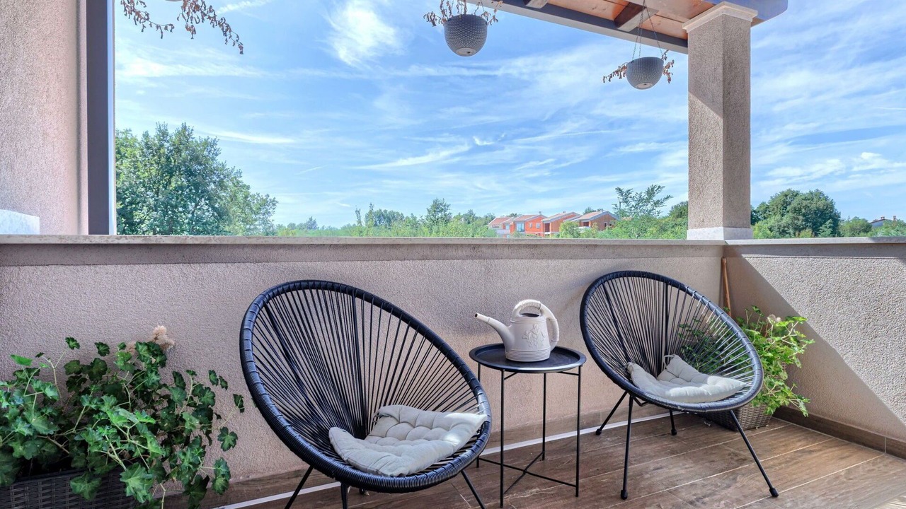 Photo of Patio Balcony in Topid
