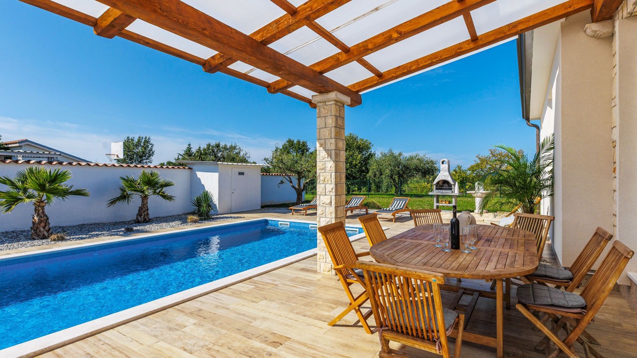 Photo of Others in Umag