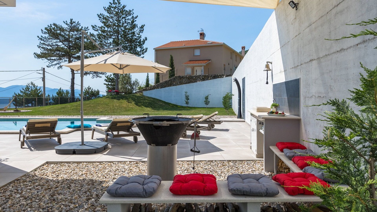 Photo of Outdoor in Martina