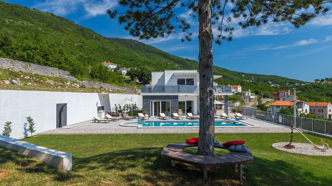 Photo of Outdoor in Martina