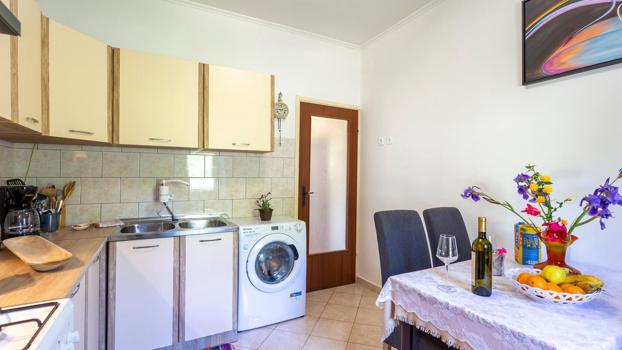 Photo of Others in Vinez