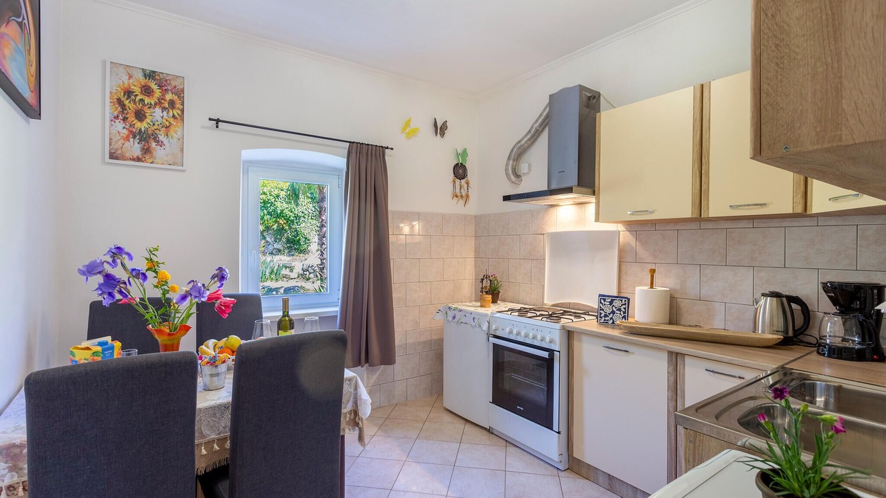 Photo of Others in Vinez