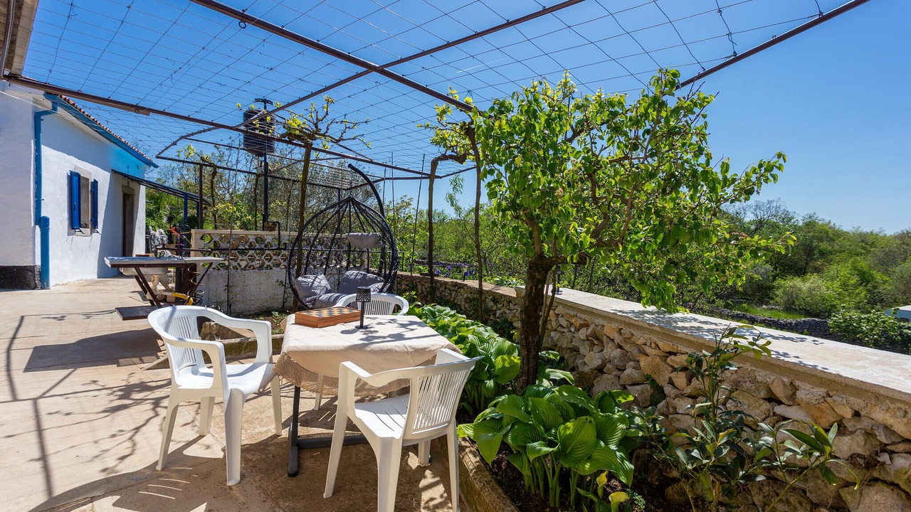 Photo of Others in Vinez