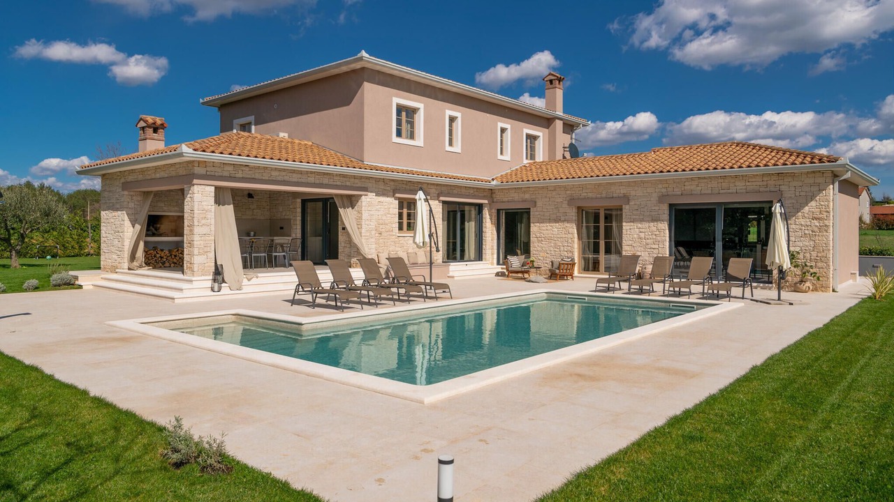 Photo of Outdoor in Gracisce