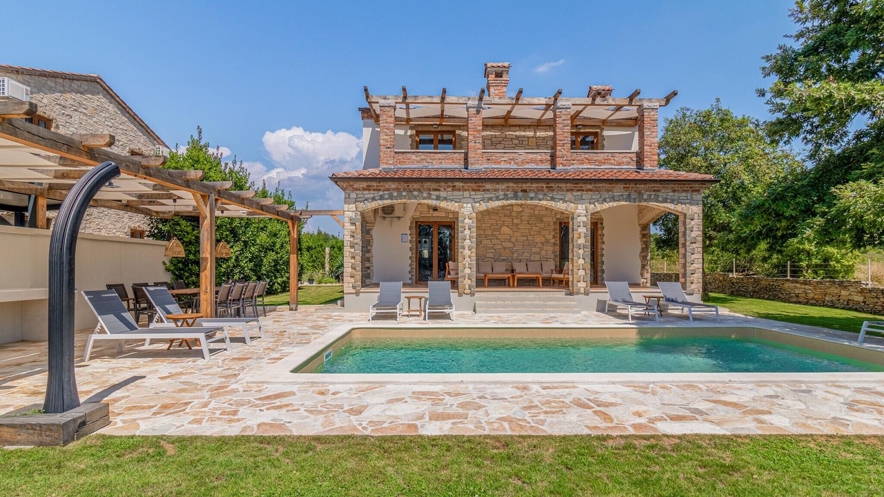 Photo of Outdoor in Cabrunici