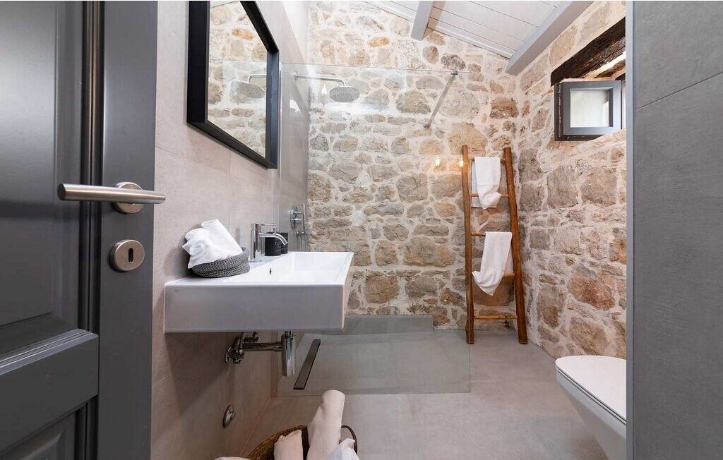 Photo of Bathroom in Vrznaveri