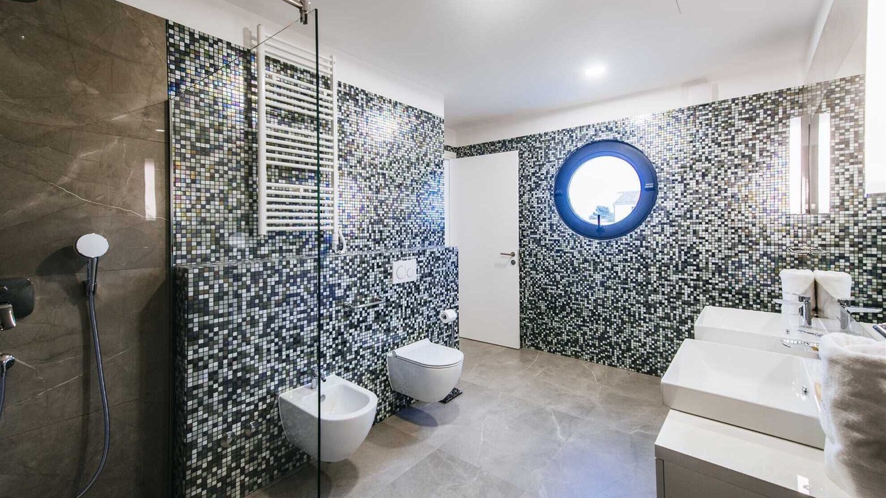 Photo of Bathroom in Iz