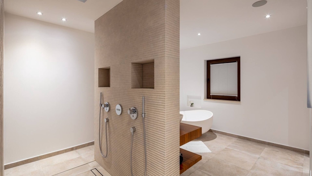 Photo of Bathroom in Sutivan