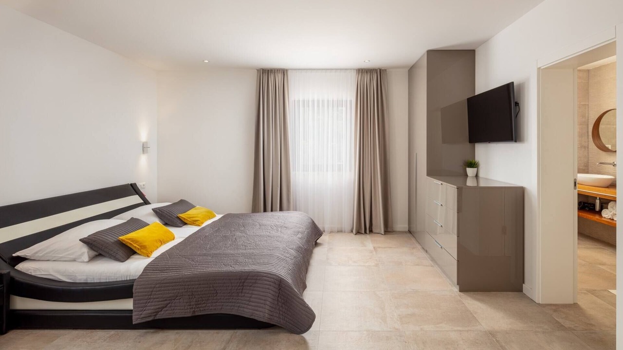Photo of Bedroom in Sutivan