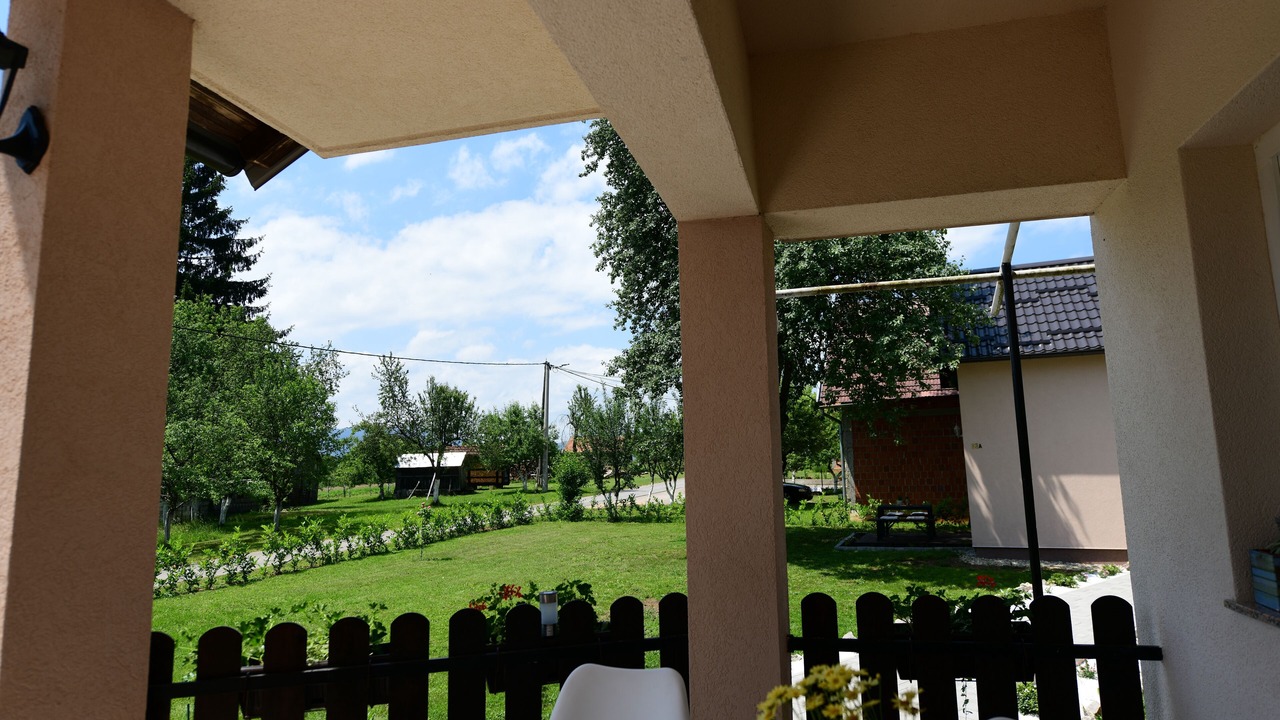 Photo of Patio Balcony in Lipovaca Dreznicka