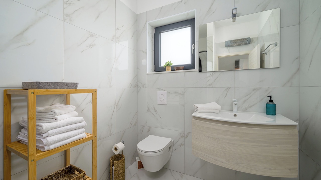 Photo of Bathroom in Topid