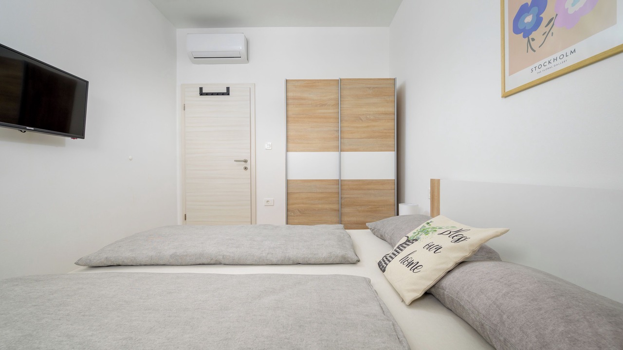 Photo of Bedroom in Topid