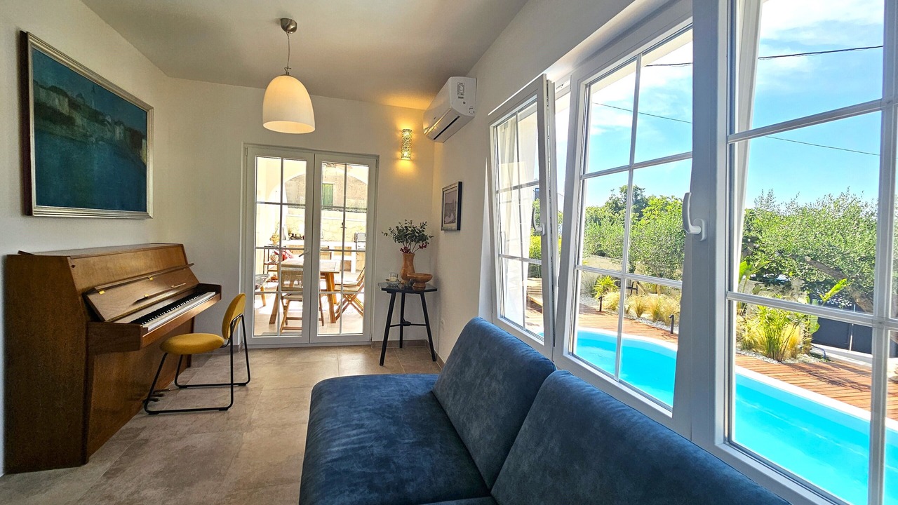 Photo of Livingroom in Arbanija