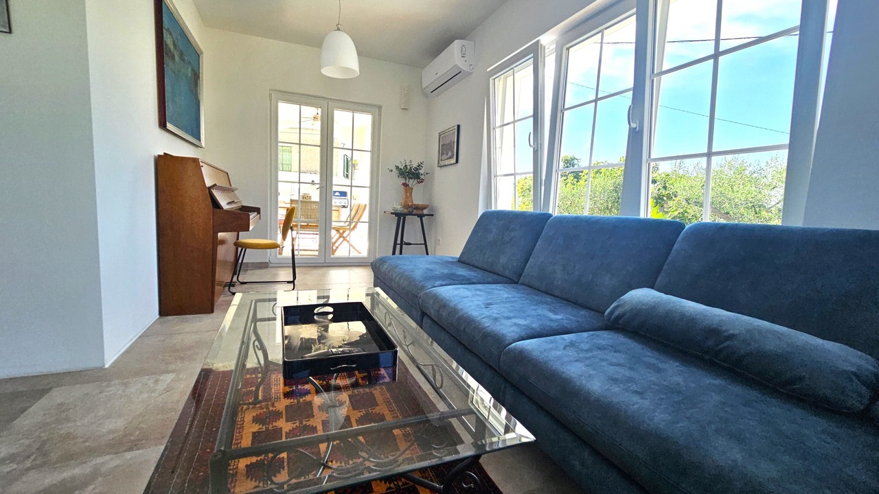 Photo of Livingroom in Arbanija