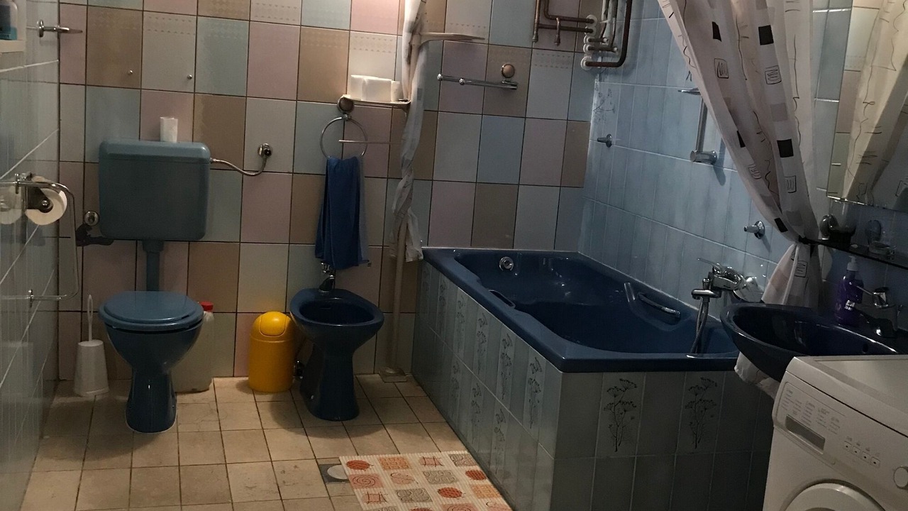 Photo of Bathroom in Mace