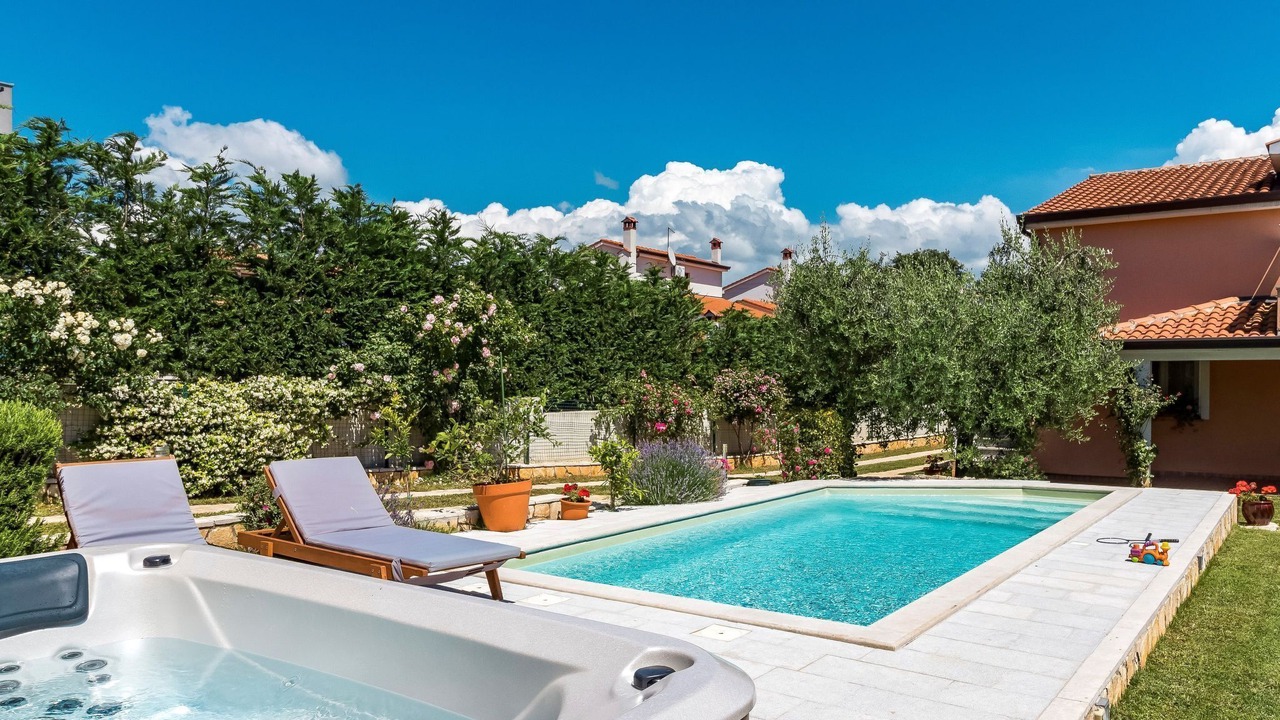 Photo of Outdoor in Kastelir-Labinci