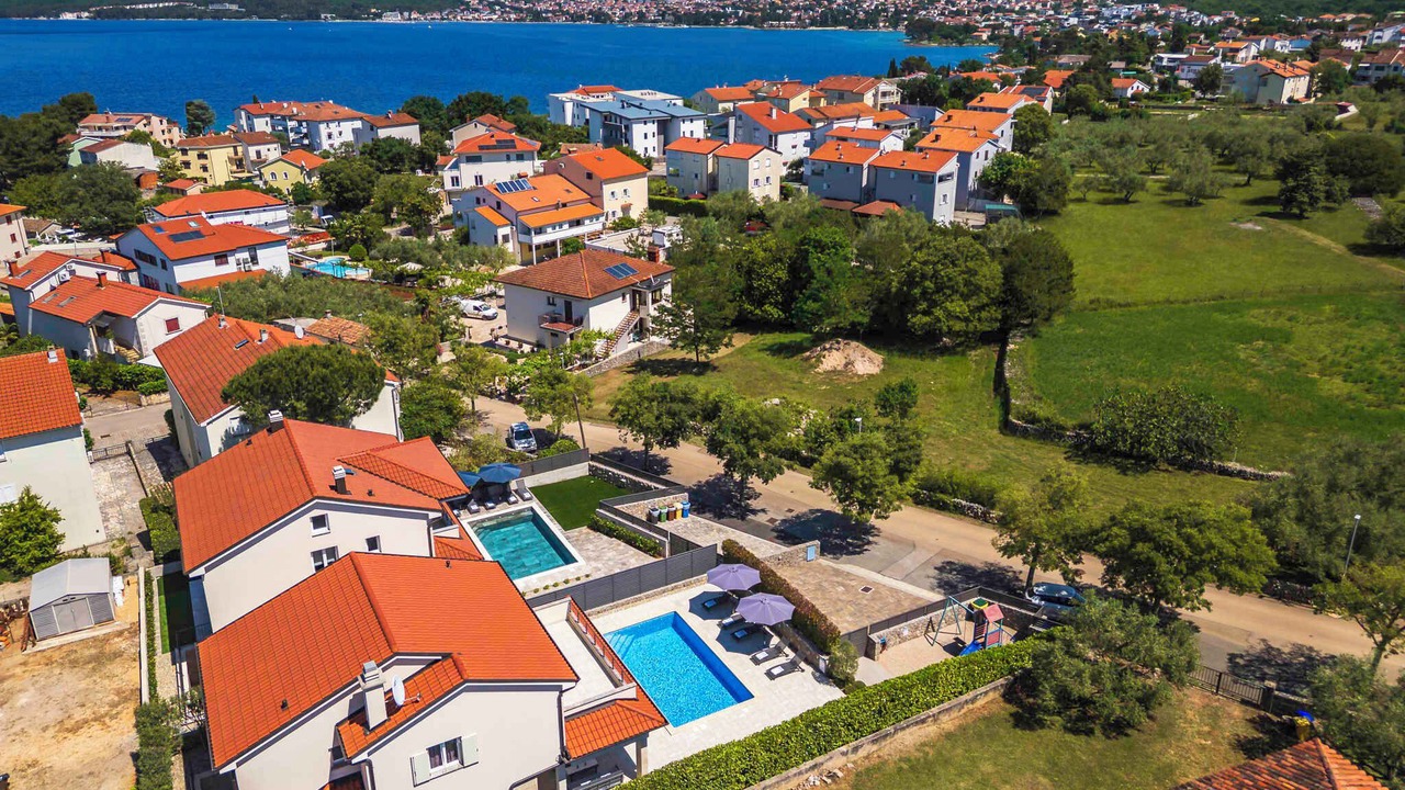 Photo of Outdoor in Porat