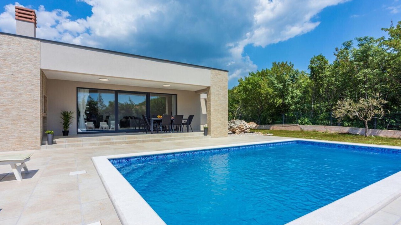 Photo of Outdoor in Brgod