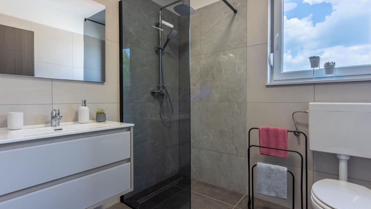 Photo of Bathroom in Brgod