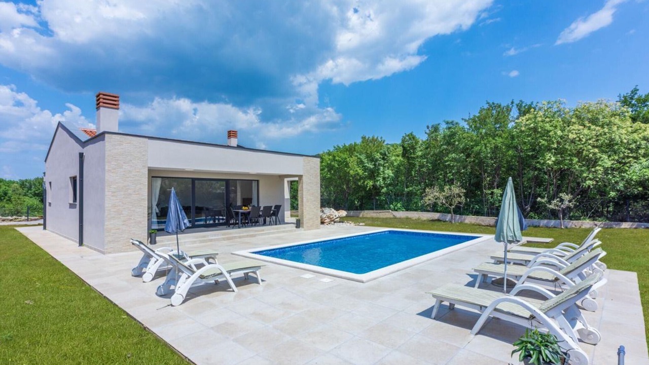 Photo of Outdoor in Brgod