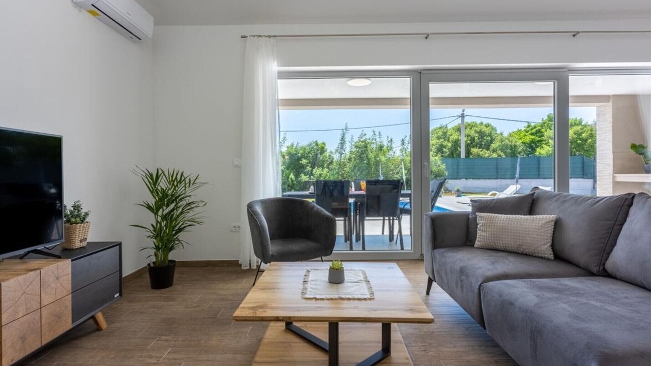 Photo of Livingroom in Brgod