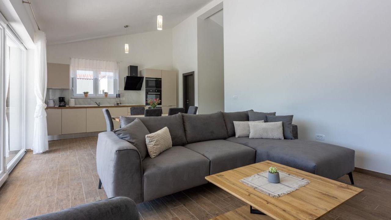 Photo of Livingroom in Brgod