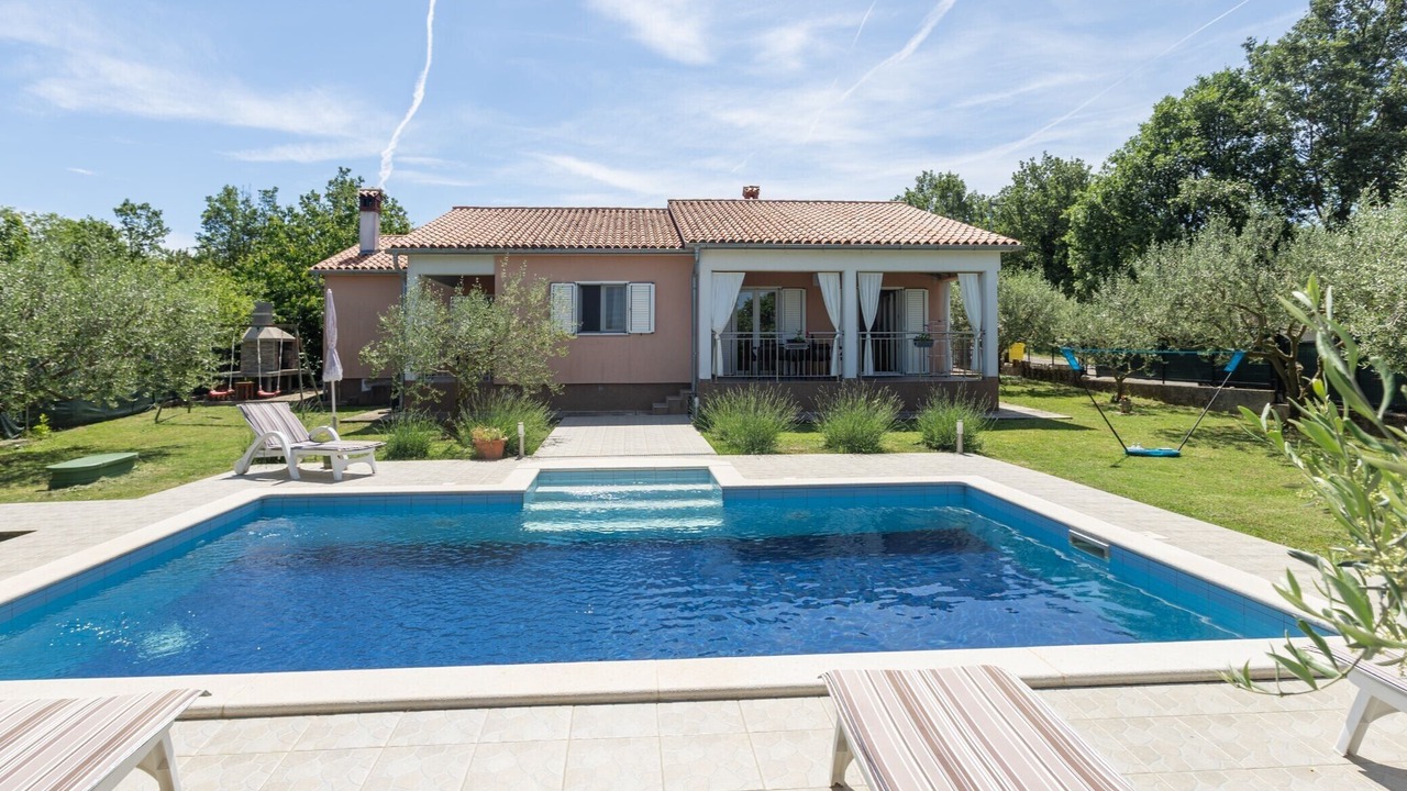 Photo of Outdoor in Rogocana