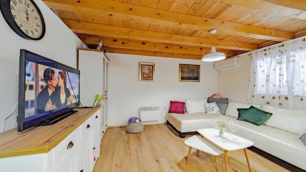 Photo of Livingroom in Ljubitovica